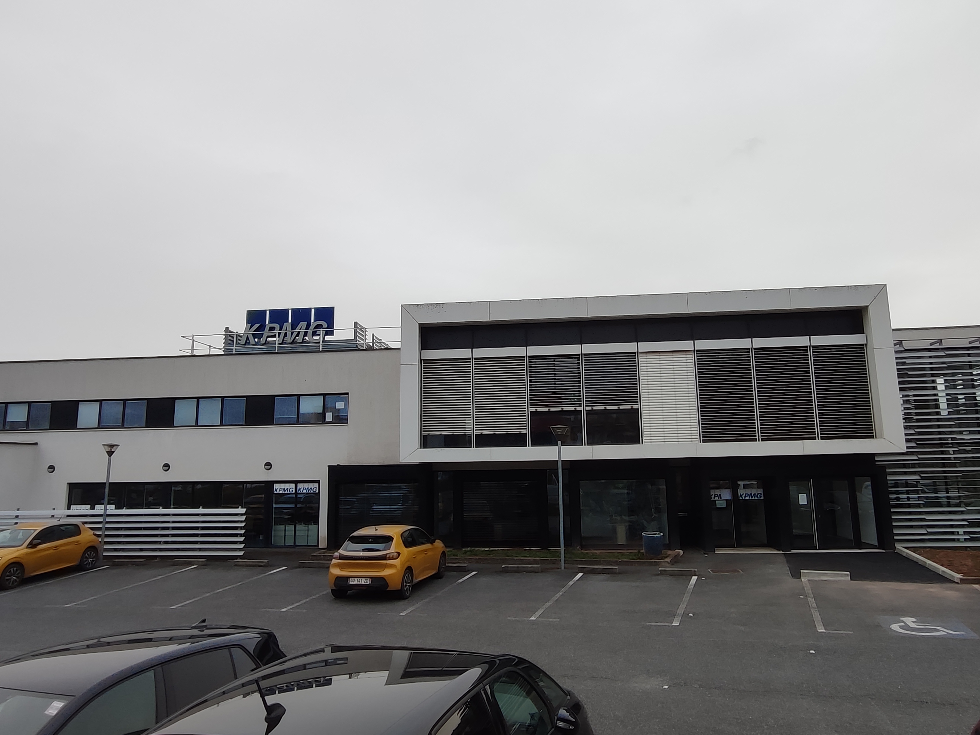 Local DAC 12